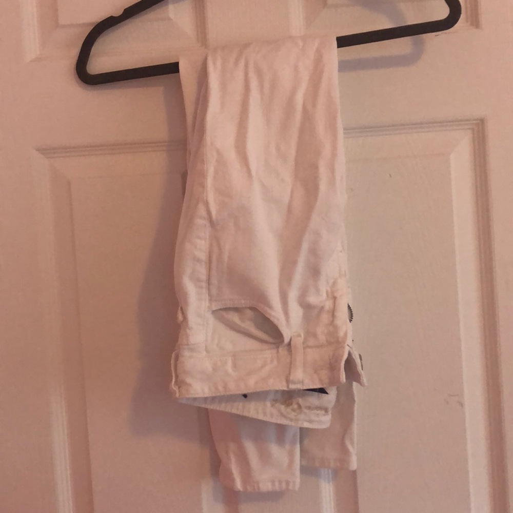 American Eagle White Jeans